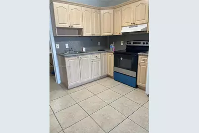 2185 NW 16th Ter #7, Miami, FL 33125 - Photo 5