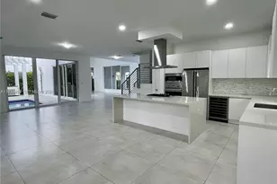 10250 NW 74th Terrace, Doral, FL 33178 - Photo 13