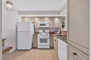 8233 Harding Ave, Miami Beach, FL 33141 - Photo 3