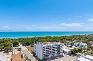 8233 Harding Ave, Miami Beach, FL 33141 - Photo 15