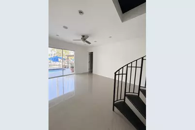 313 Hendricks Isle #4, Fort Lauderdale, FL 33301 - Photo 17