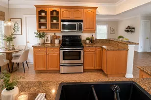 1911 NW 37th St, Oakland Park, FL 33309 - Photo 3