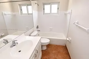 1911 NW 37th St, Oakland Park, FL 33309 - Photo 29