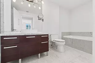 253 NE 2nd St, Miami, FL 33132 - Photo 9