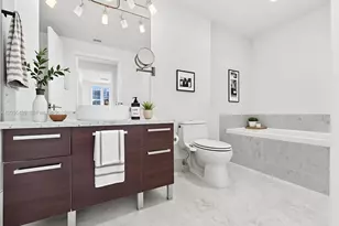 253 NE 2nd St, Miami, FL 33132 - Photo 3