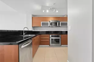 253 NE 2nd St, Miami, FL 33132 - Photo 13