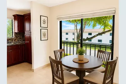 1521 W 42nd Pl #18, Hialeah, FL 33012 - Photo 9