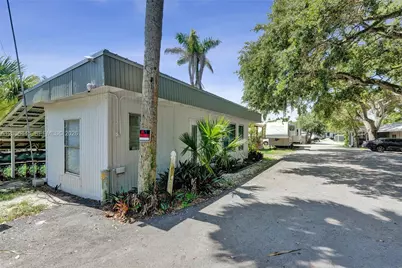 1059 Marina Ln, Moore Haven, FL 33471 - Photo 47