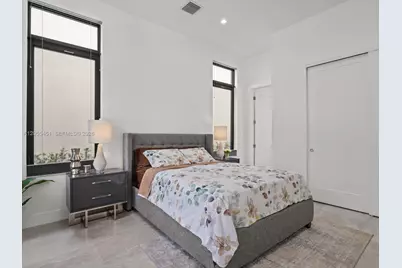 8143 NW 47th Ter, Doral, FL 33166 - Photo 23