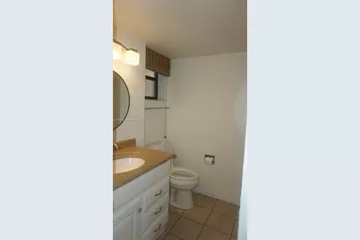 1100 Colony Point Cir #206, Pembroke Pines, FL 33026 - Photo 11