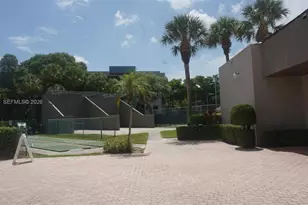 1100 Colony Point Cir, Pembroke Pines, FL 33026 - Photo 33