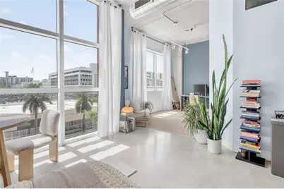 2001 Biscayne Blvd #2414, Miami, FL 33137 - Photo 15
