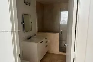 1050 Brickell Ave, Miami, FL 33131 - Photo 7