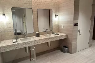 2411 Laguna Cir, North Miami, FL 33181 - Photo 27