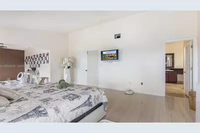 7733 NW 192 St, Hialeah, FL 33015 - Photo 25