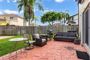 7733 NW 192nd St, Hialeah, FL 33015 - Photo 35