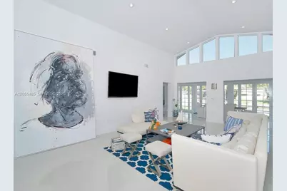 1365 Daytonia Rd, Miami Beach, FL 33141 - Photo 9