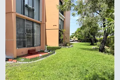 9410 W Flagler St #102, Miami, FL 33174 - Photo 25