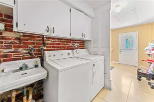 315 SW 12th Ave, Boynton Beach, FL 33435 - Photo 11