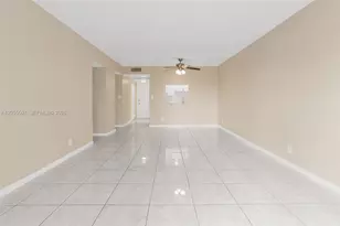 9370 SW 8th St, Boca Raton, FL 33428 - Photo 9