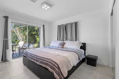3035 Hayes St, Hollywood, FL 33021 - Photo 19