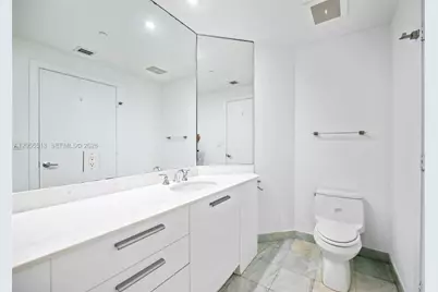 1050 Brickell Ave #3314, Miami, FL 33131 - Photo 15