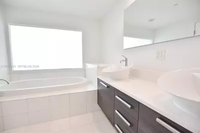 2950 NE 188th St #336, Aventura, FL 33180 - Photo 15