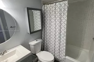 200 Jacaranda Country Club Dr, Plantation, FL 33324 - Photo 13