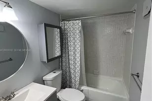 200 Jacaranda Country Club Dr, Plantation, FL 33324 - Photo 15
