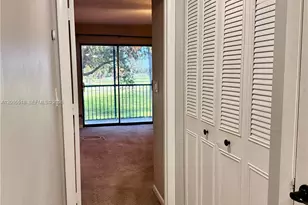 200 Jacaranda Country Club Dr, Plantation, FL 33324 - Photo 9