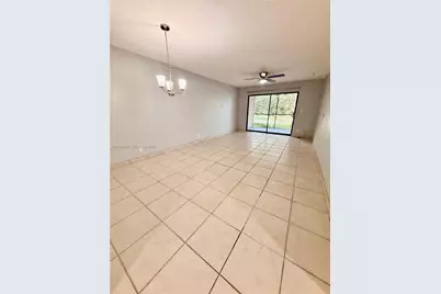 200 Jacaranda Country Club Dr #4B, Plantation, FL 33324 - Photo 7