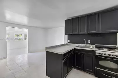 418 S 24th Ave, Hollywood, FL 33020 - Photo 13