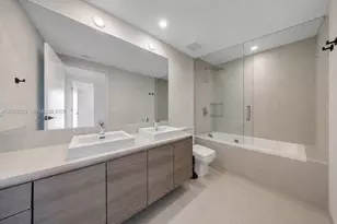 1080 Brickell Ave, Miami, FL 33131 - Photo 25