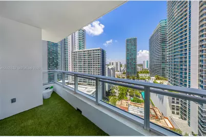 1080 Brickell Ave #1803, Miami, FL 33131 - Photo 11