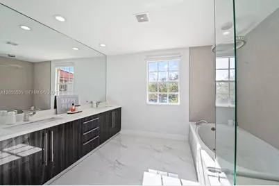 3846 W Gardenia Ave, Weston, FL 33332 - Photo 13