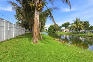 6871 NW 28th St, Sunrise, FL 33313 - Photo 21