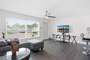 6871 NW 28th St, Sunrise, FL 33313 - Photo 5