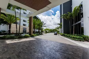 16385 Biscayne Blvd, North Miami Beach, FL 33160 - Photo 3