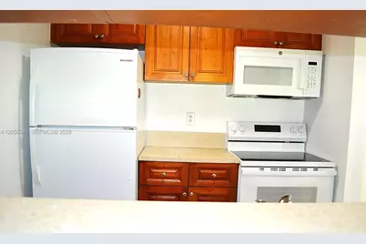 8004 SW 149th Ave #C109, Miami, FL 33193 - Photo 5