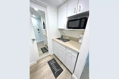 5445 Collins Ave #1515, Miami Beach, FL 33140 - Photo 17