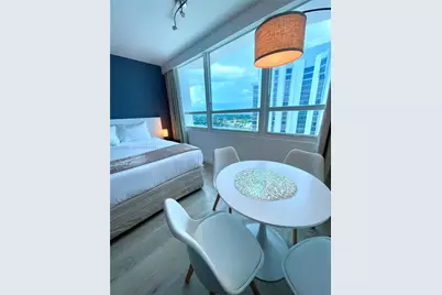 5445 Collins Ave #1515, Miami Beach, FL 33140 - Photo 13