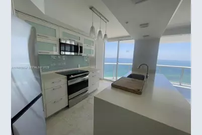 6301 Collins Ave #2402, Miami Beach, FL 33141 - Photo 13