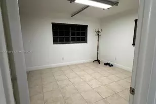 8500 SW 109th Ave, Miami, FL 33173 - Photo 5