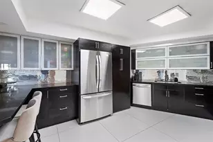 5151 Collins Ave, Miami Beach, FL 33140 - Photo 9