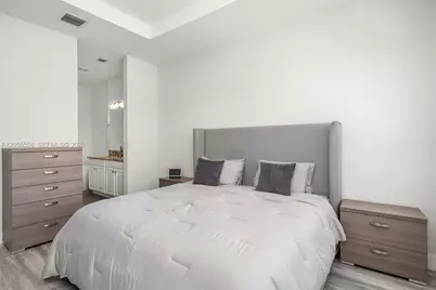 19308 NE 8th Ct, Miami, FL 33179 - Photo 33