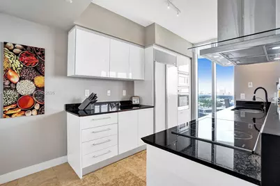400 Alton Rd #1011, Miami Beach, FL 33139 - Photo 7