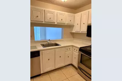 498 NW 165th St Rd #D-405, Miami, FL 33169 - Photo 3