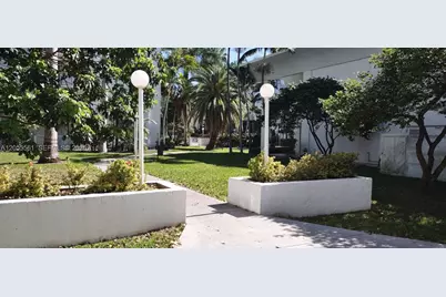 498 NW 165th St Rd #D-405, Miami, FL 33169 - Photo 11