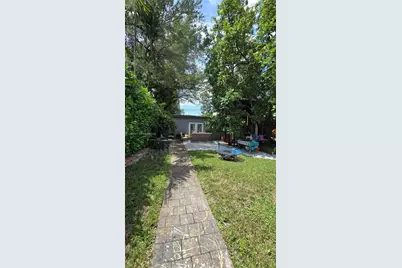 2000 SW 25th St #1, Miami, FL 33133 - Photo 3
