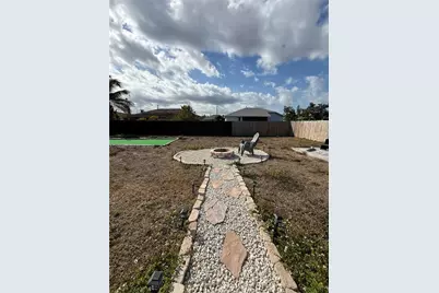 320 SE 26 Terrace #N.A, Cape Coral, FL 33034 - Photo 15